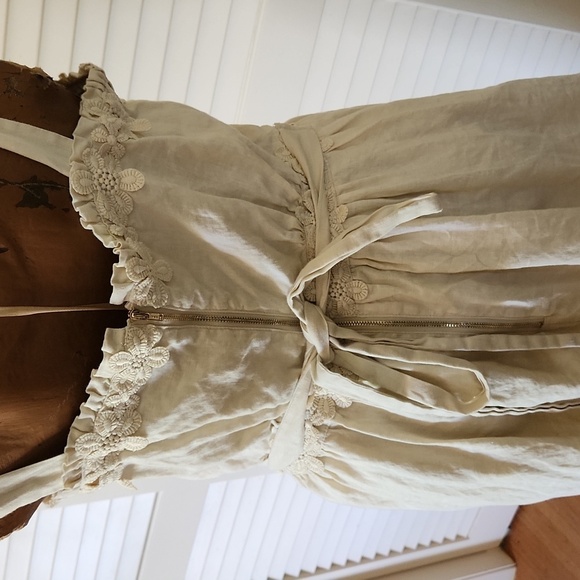 We Are Kindred Marly Natural Linen Appliqué Maxi Dress Size 10 - Picture 5 of 7